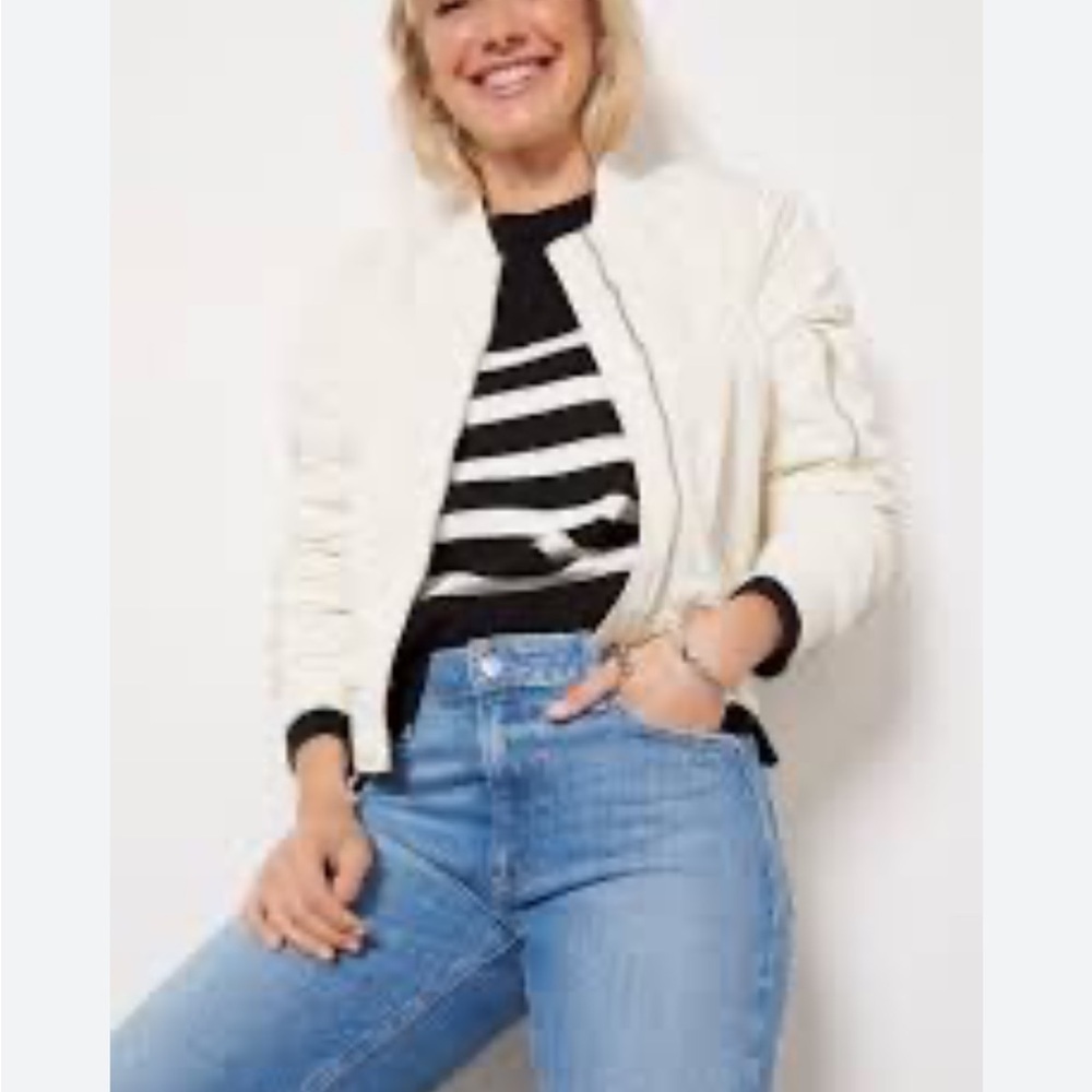 Evereve Flight Bomber Jacket Pearl Cream Full Zip Pockets Cropped Quilted Sz L